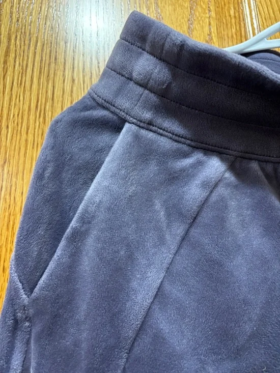 lululemon athletica Wide Leg Plush Pants in Charcoal Gray - Picture 5 of 12